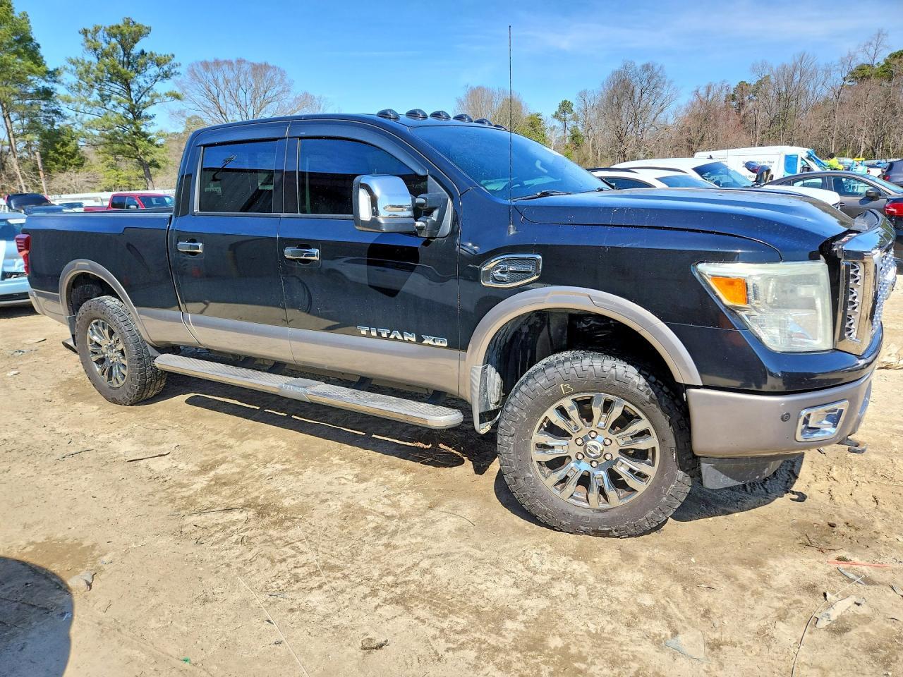 2016 Nissan Titan Xd Platinum Reserve - Image 4