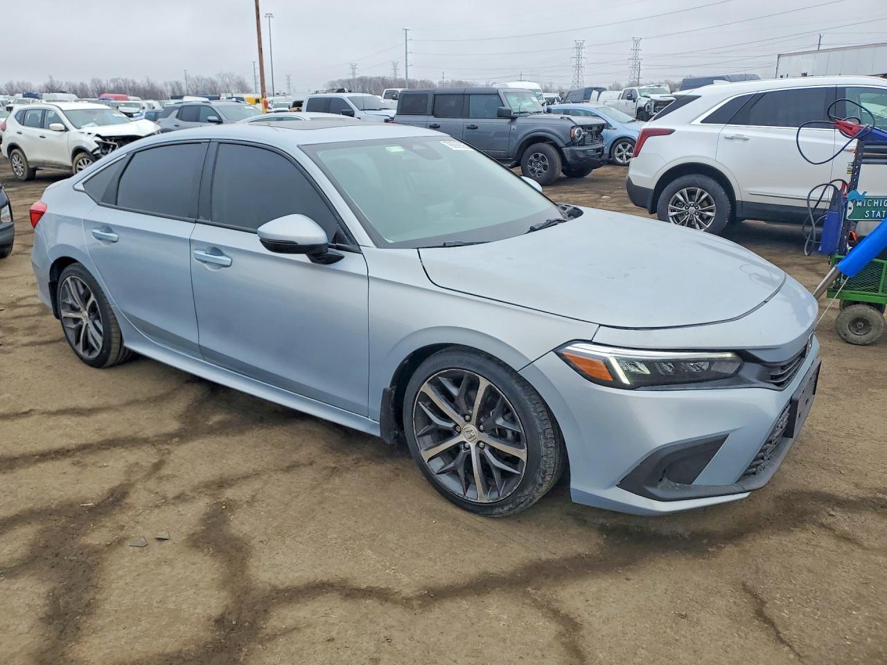 2022 Honda Civic Touring - Image 4