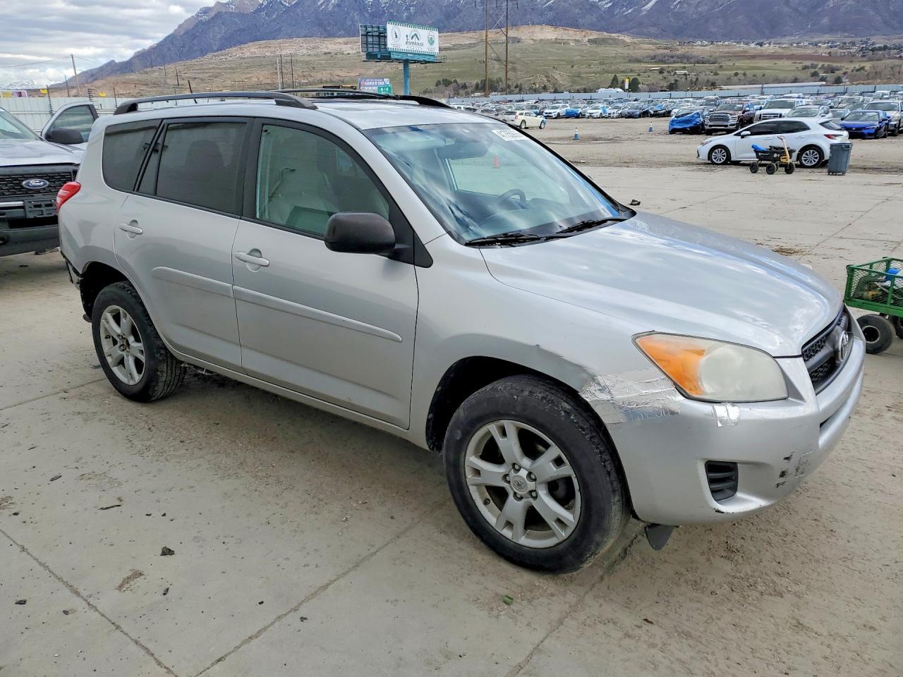 2012 Toyota Rav4 Base - Image 4