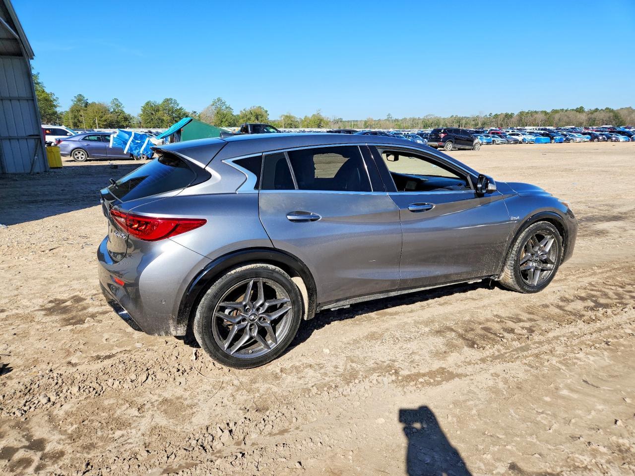 2017 Infiniti Qx30 Sport - Фото 3