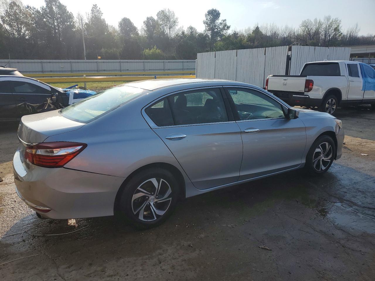 2017 Honda Accord Lx - Image 3
