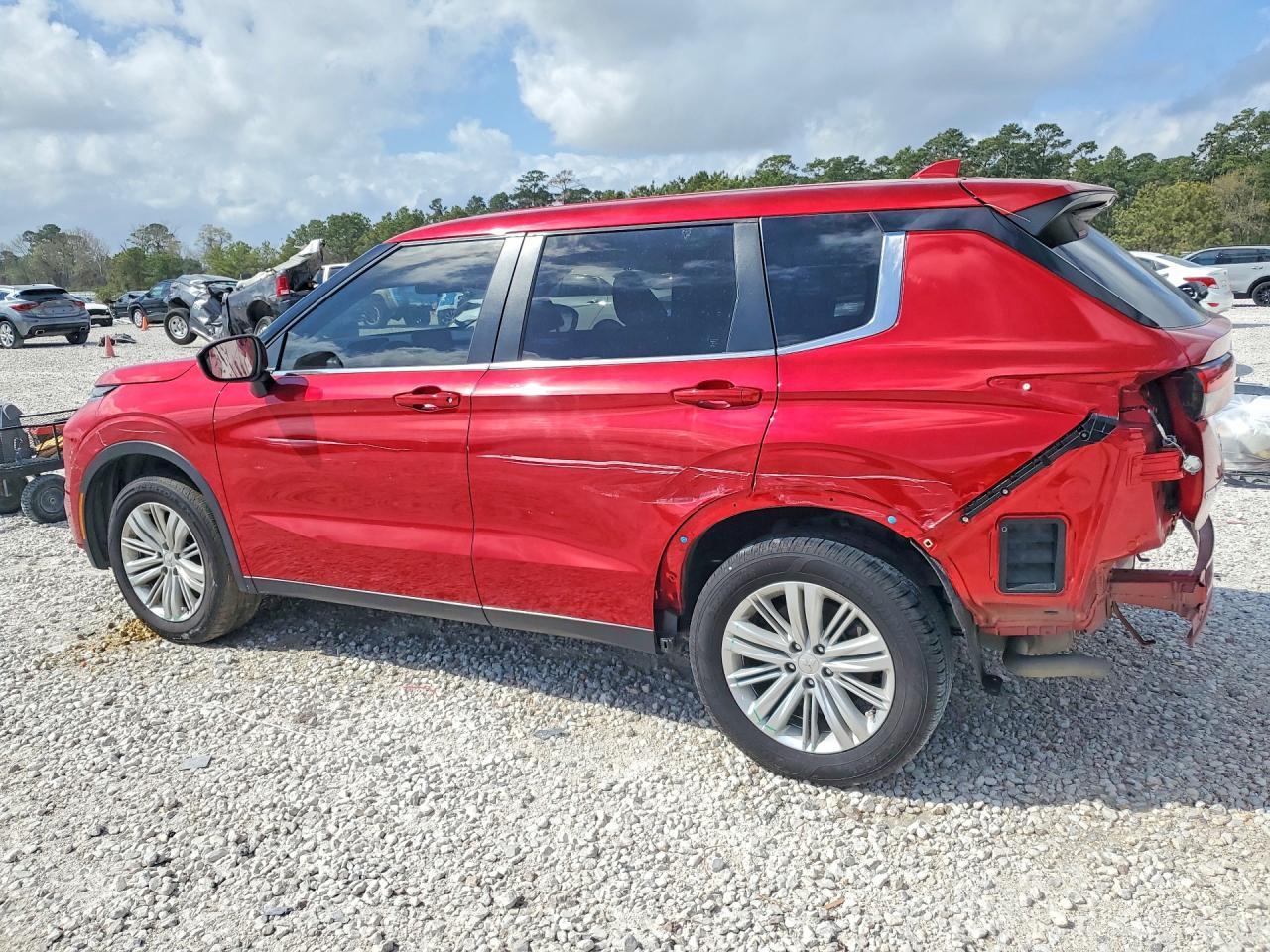 2024 Mitsubishi Outlander Es - Фото 2