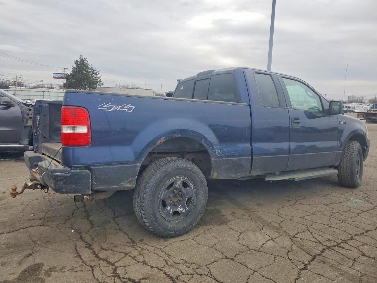 2005 Ford F150 - Image 3