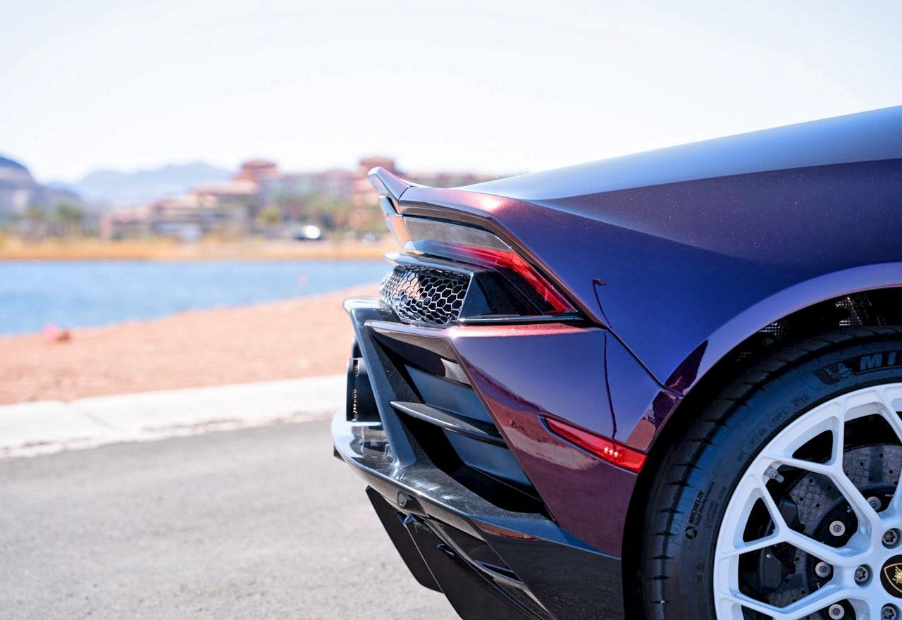 2020 Lamborghini Huracan Evo - Фото 3