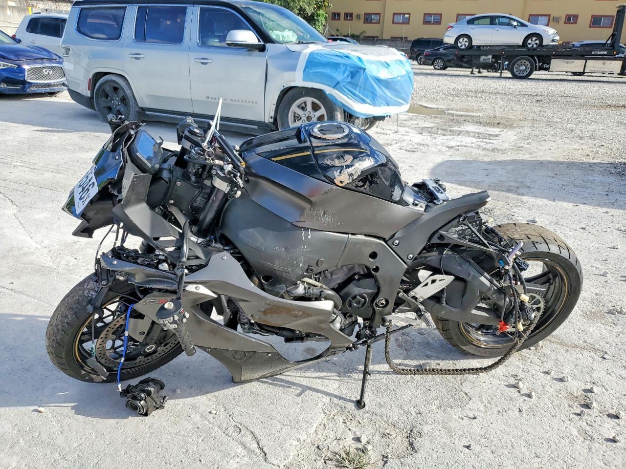2023 Kawasaki Zx1002 M - Фото 3