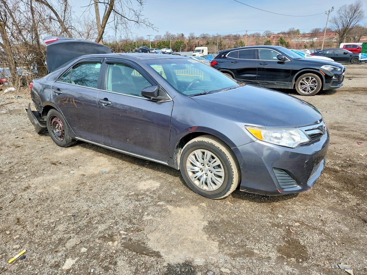 2014 Toyota Camry Hybrid Le - Фото 4
