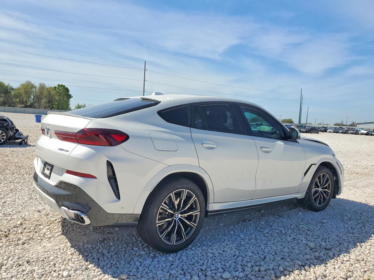 2026 BMW X6 xDrive40I - Image 3