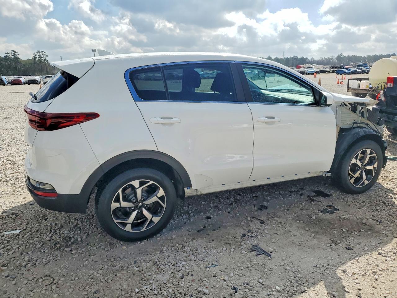 2020 Kia Sportage Lx - Фото 3