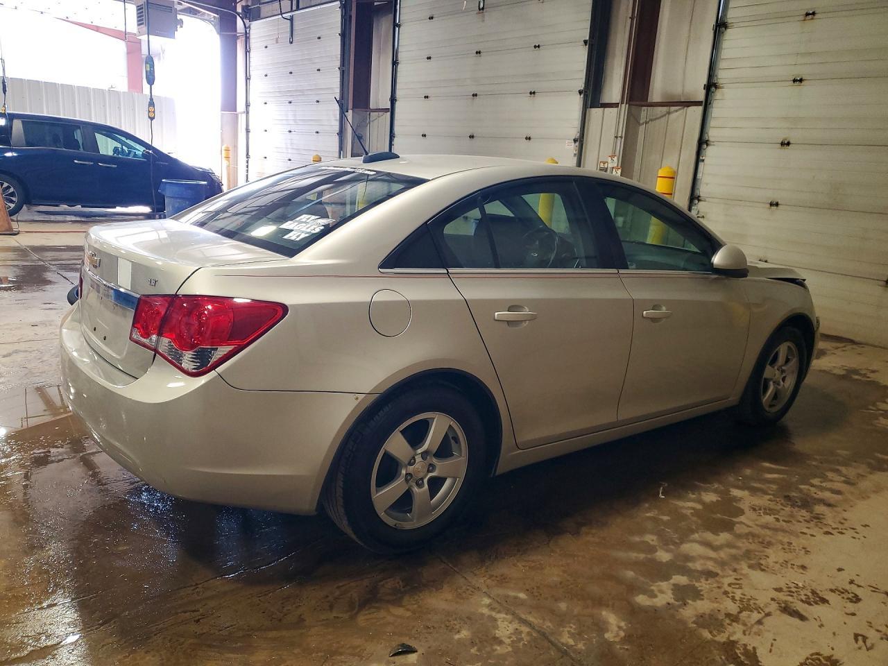 2016 Chevrolet Cruze Limited Lt - Image 3