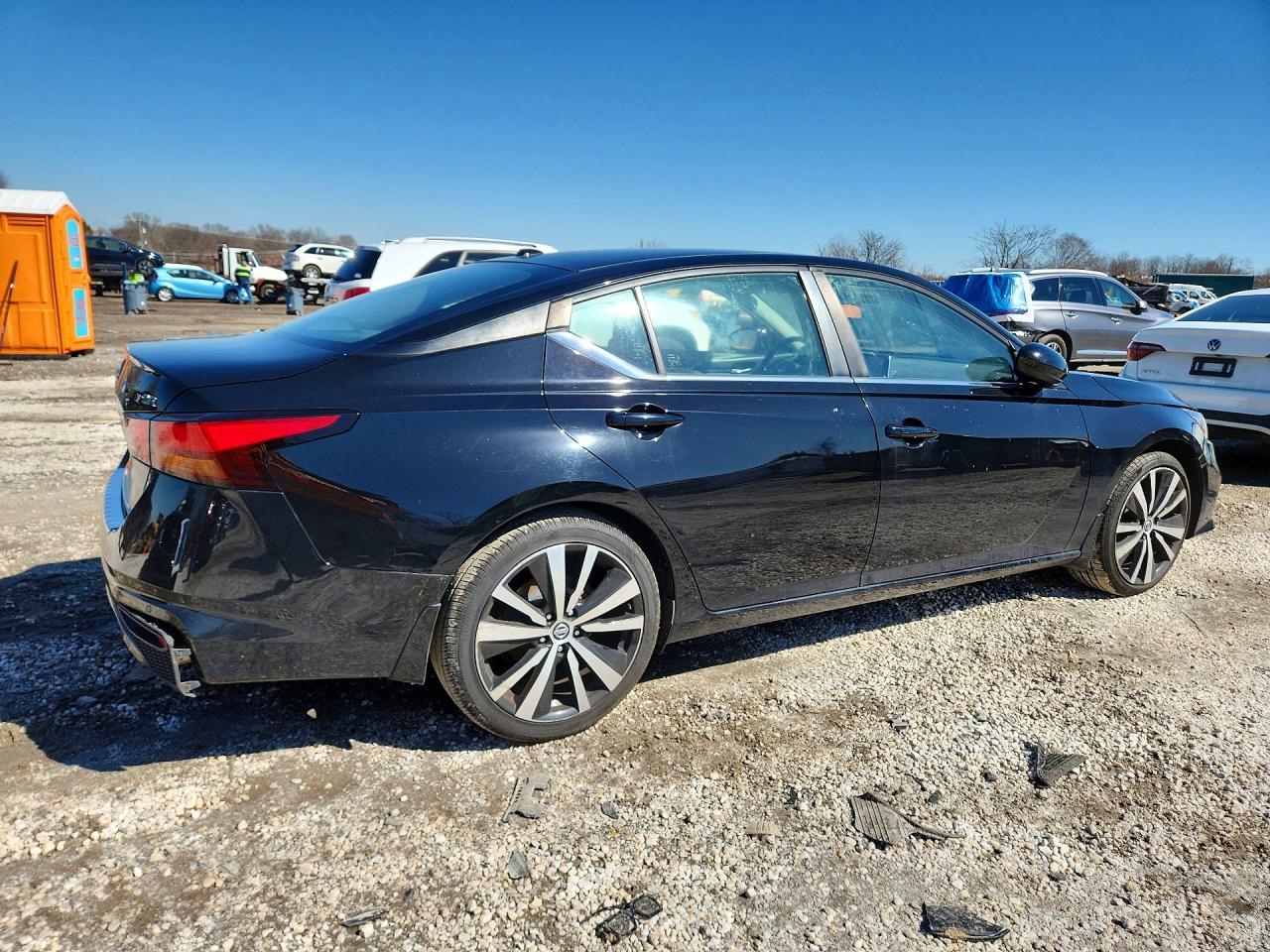 2021 Nissan Altima 2.5 Sr - Image 3