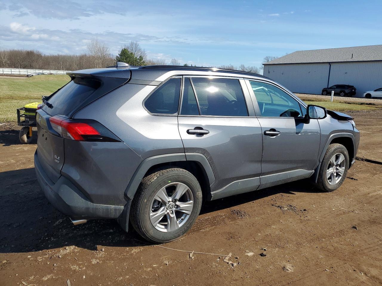 2024 Toyota Rav4 Xle - Image 3