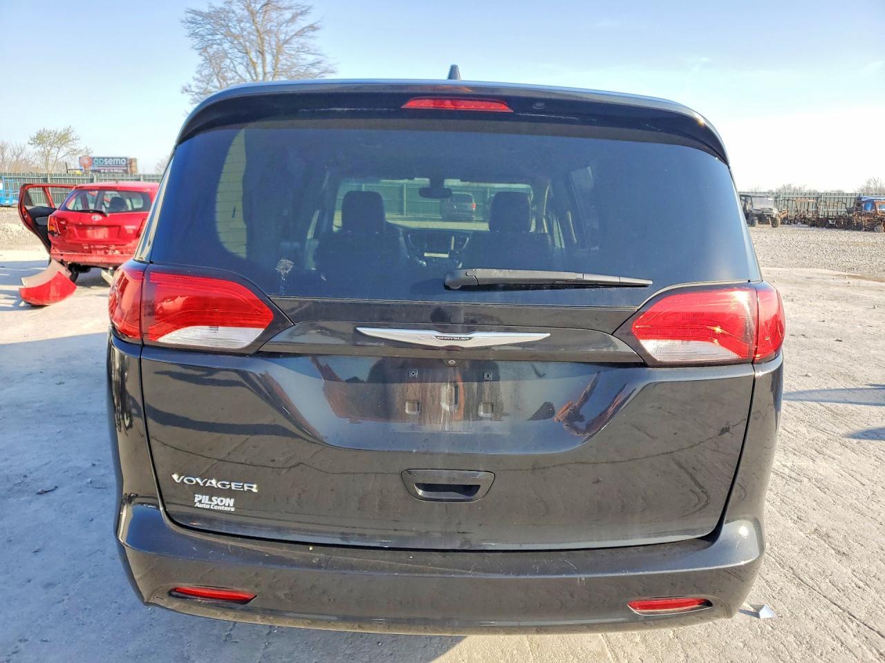 2021 Chrysler Voyager - Фото 6