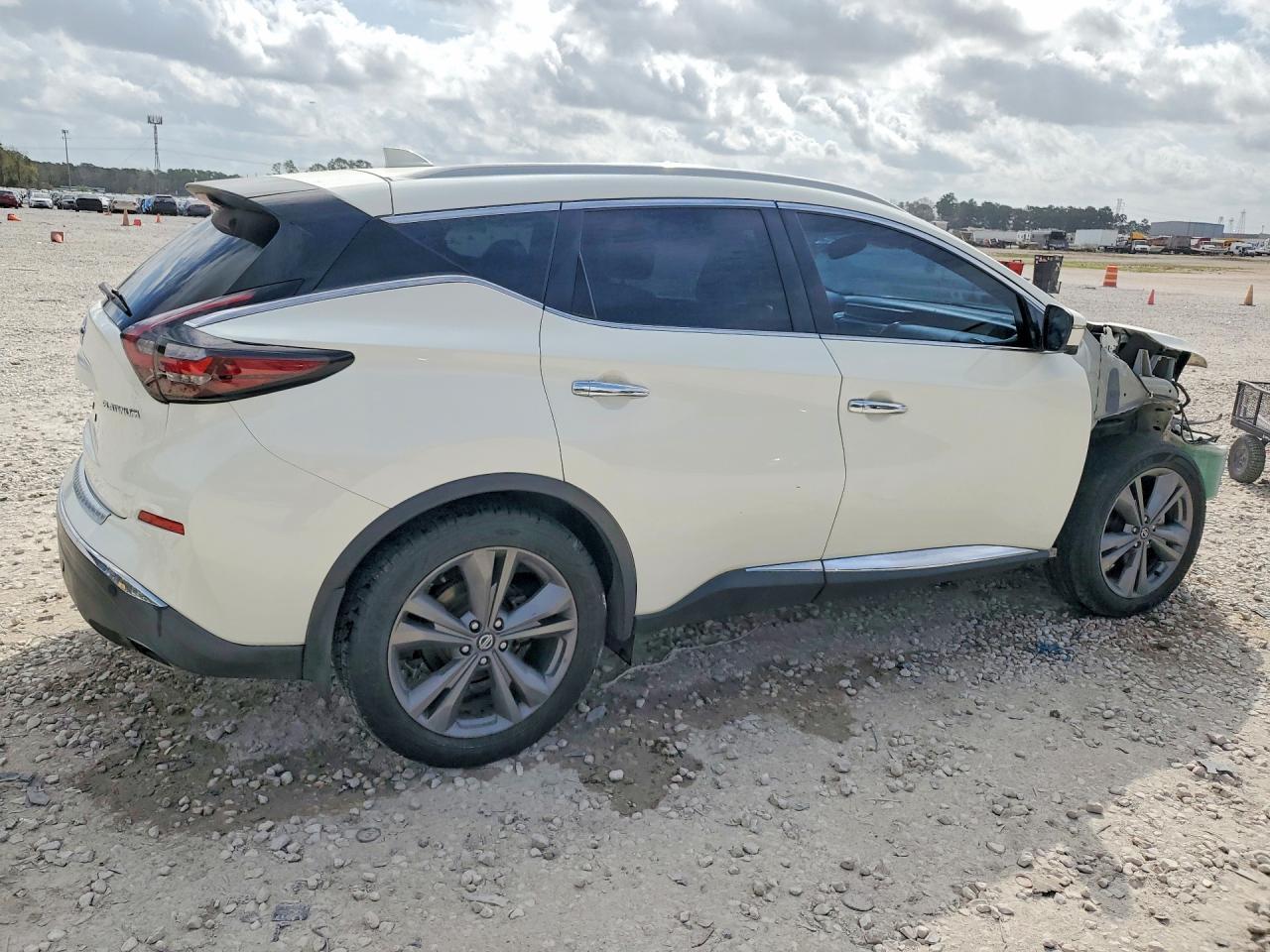 2021 Nissan Murano Platinum - Фото 3