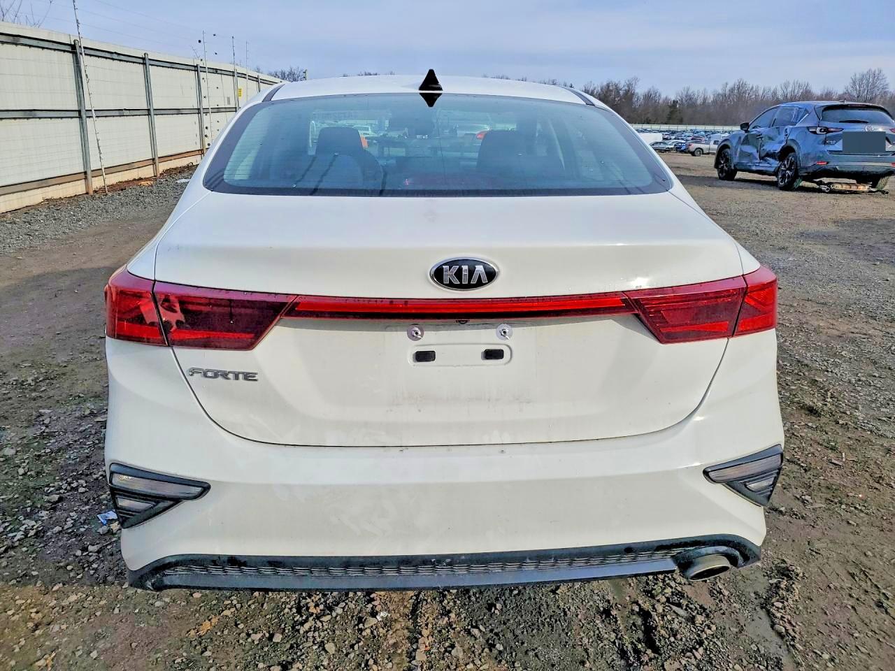 2020 Kia Forte Lxs - Image 6