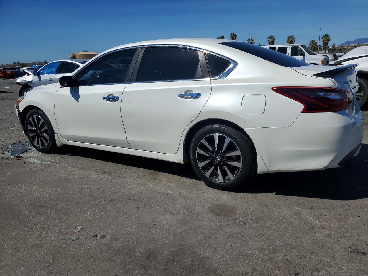 2017 Nissan Altima 2.5 Sr - Image 2