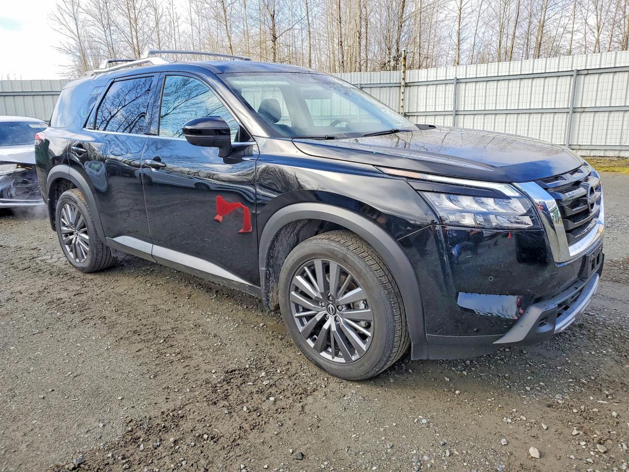 2025 Nissan Pathfinder Sl - Image 4