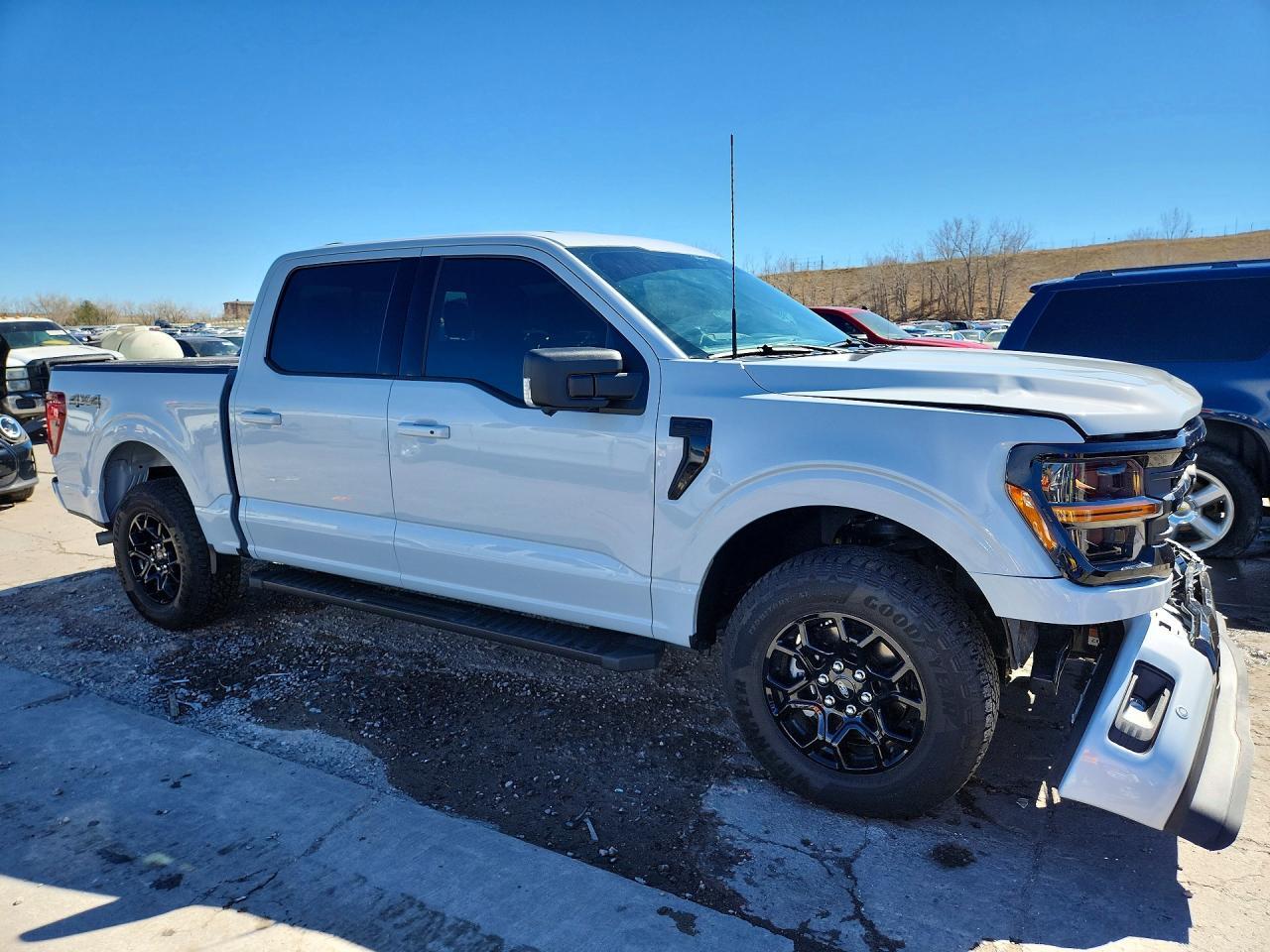 2025 Ford F150 Xlt - Фото 4
