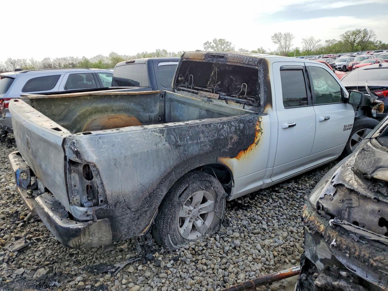 2017 Ram 1500 Slt - Image 3