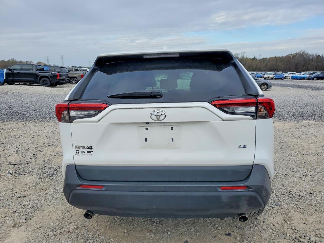 2022 Toyota Rav4 Le - Фото 6