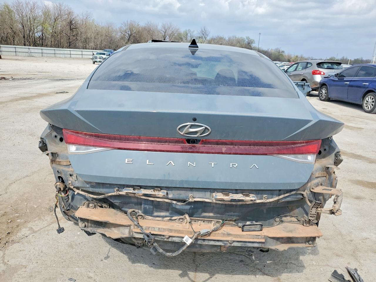 2022 Hyundai Elantra Sel - Фото 6