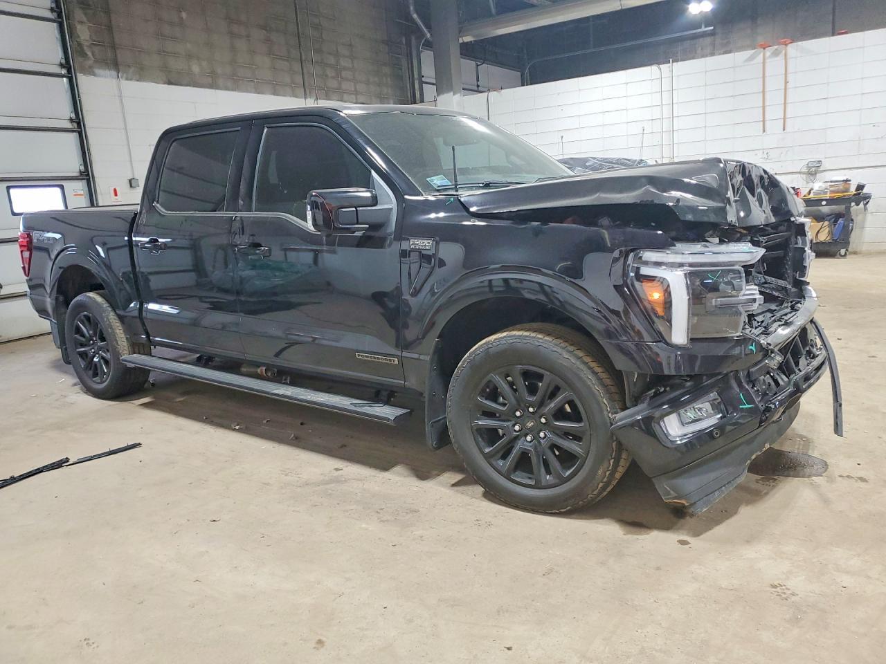 2024 Ford F150 Platinum - Фото 4