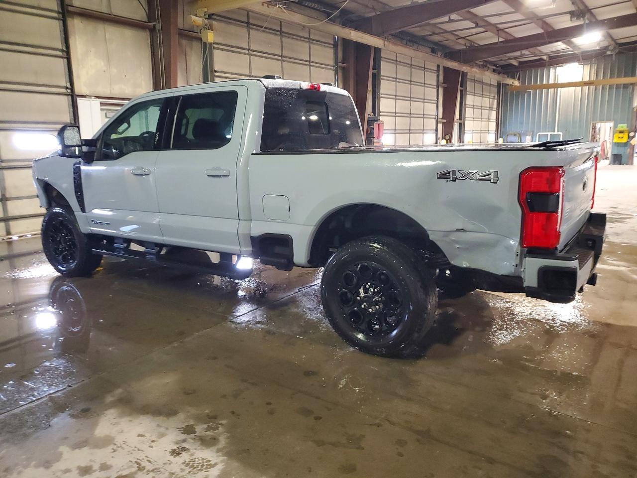 2024 Ford F250 Super Duty - Image 2