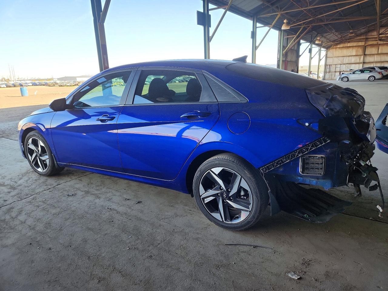 2023 Hyundai Elantra Sel - Фото 2