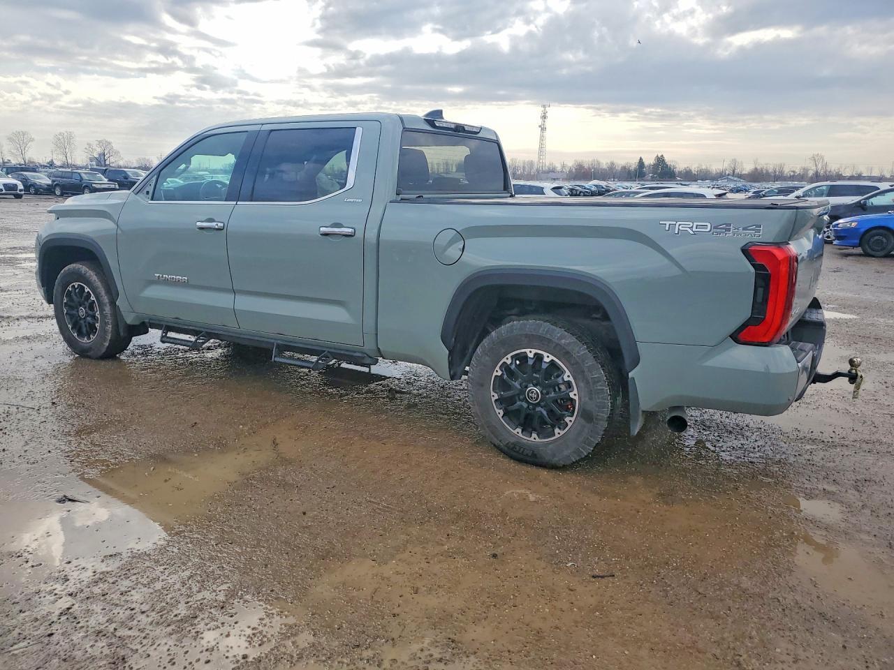 2023 Toyota Tundra Crewmax Limited - Фото 2