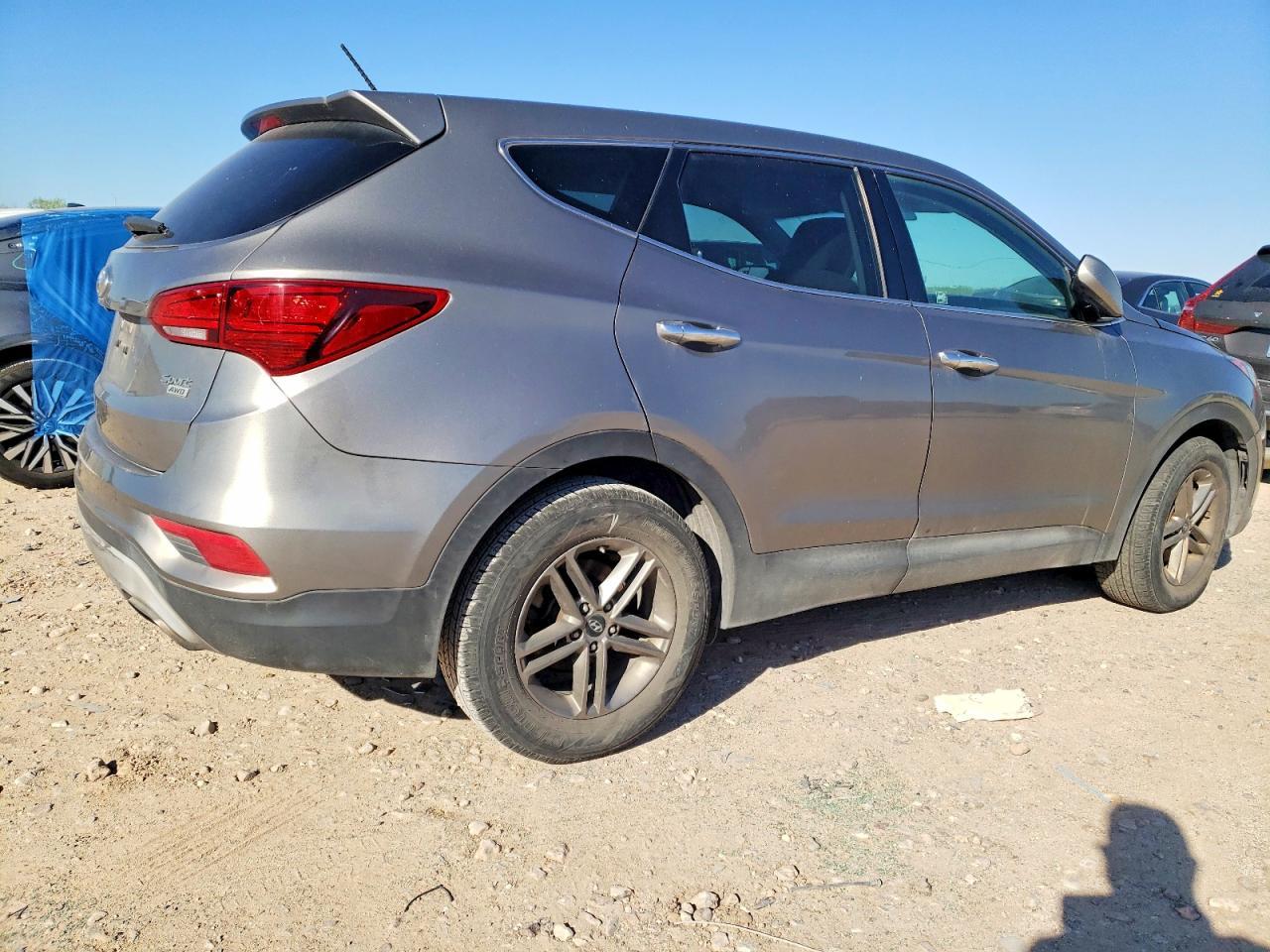 2018 Hyundai Santa Fe Sport 2.4L - Image 3
