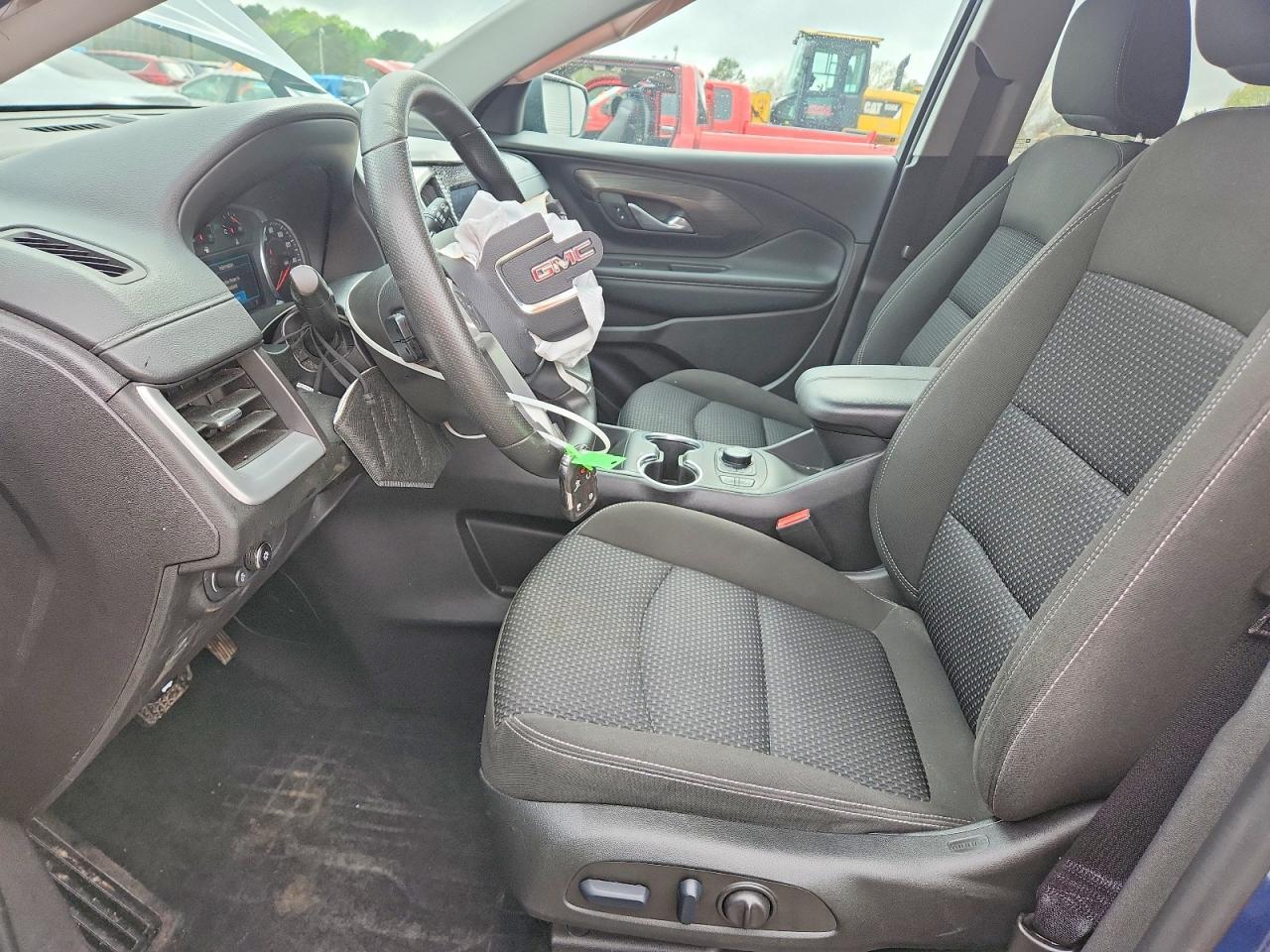 2024 GMC Terrain Sle - Image 7