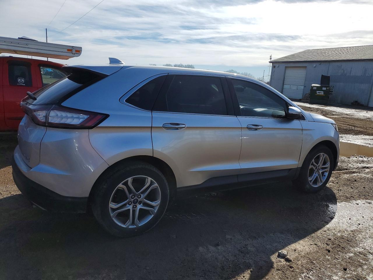 2018 Ford Edge Titanium - Image 3