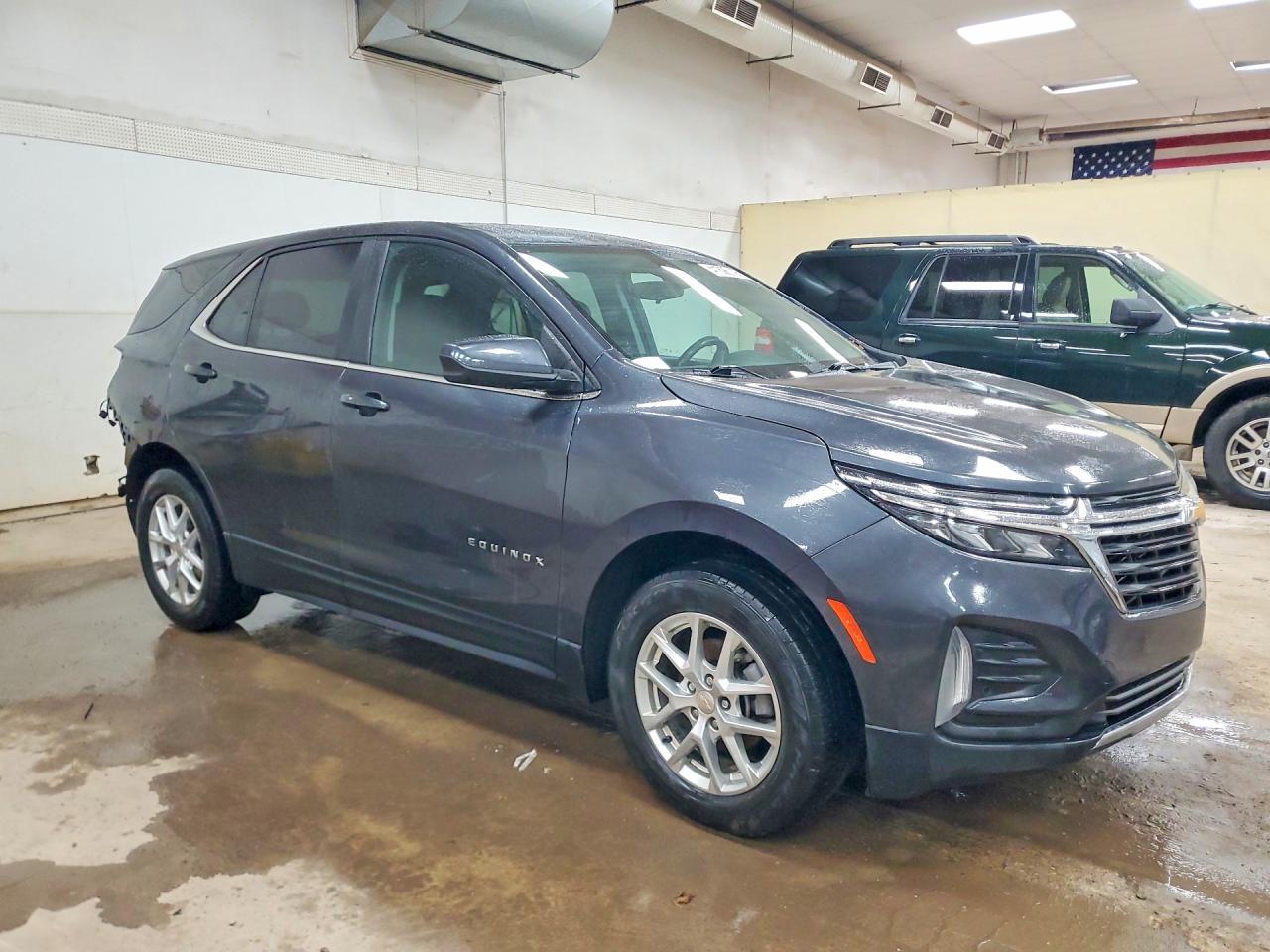 2022 Chevrolet Equinox Lt - Image 4