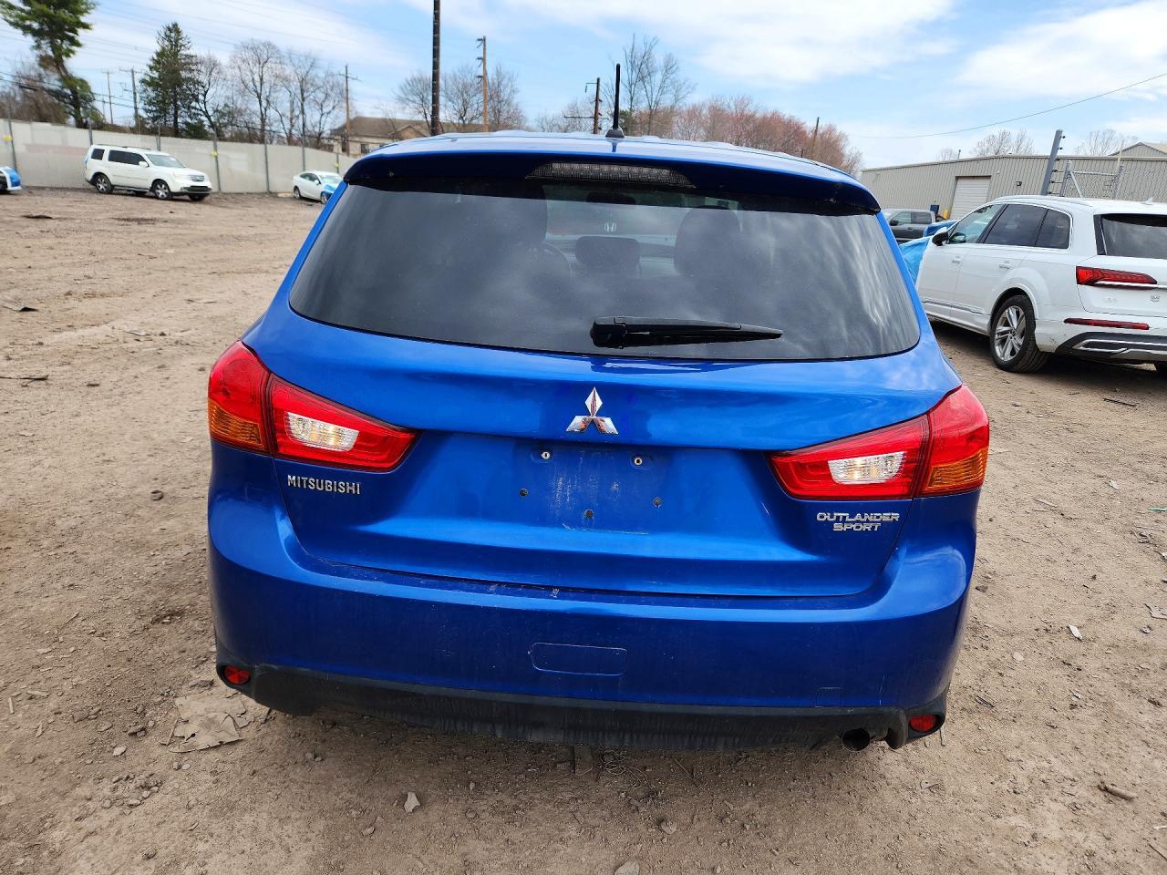 2015 Mitsubishi Outlander Sport Es - Image 6