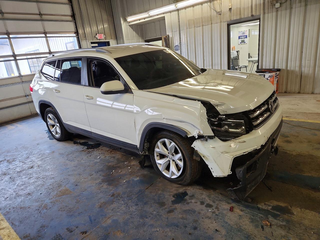 2019 Volkswagen Atlas Se - Фото 4