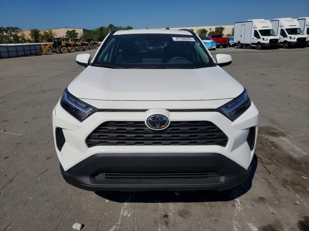 2025 Toyota Rav4 Hybrid Xle - Image 5