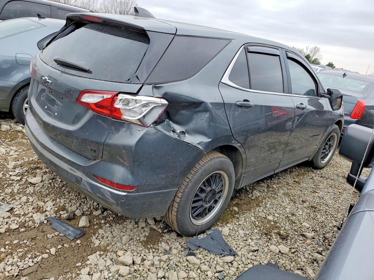 2021 Chevrolet Equinox Lt - Image 3