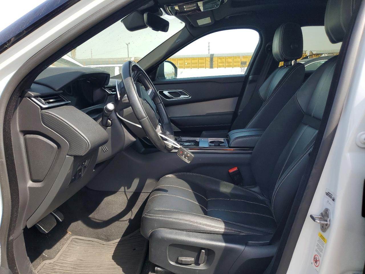2018 Land Rover Range Rover Velar R-Dynamic Se - Image 7