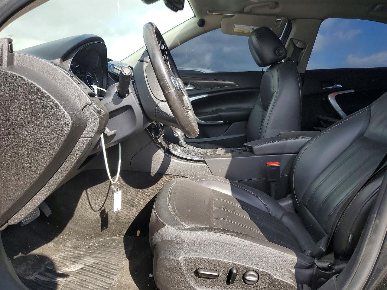 2016 Buick Regal - Image 7