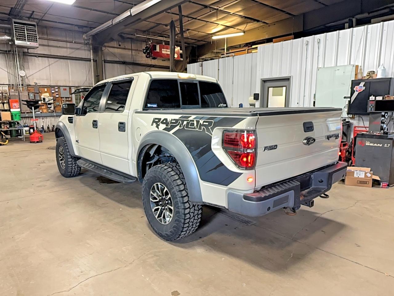 2013 Ford F150 Svt Raptor - Фото 3