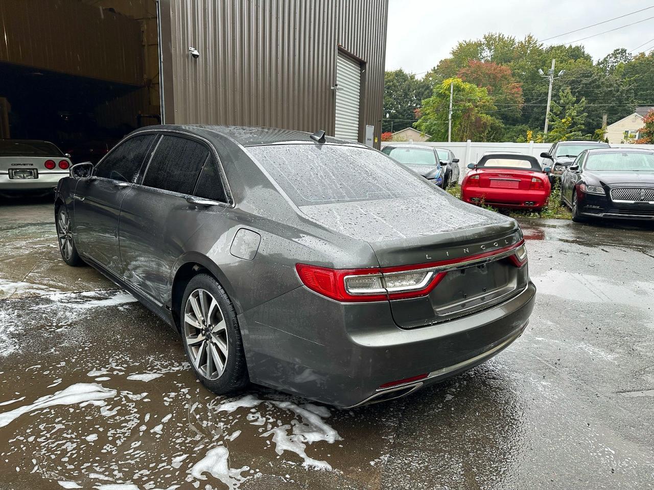 2019 Lincoln Continental - Image 3