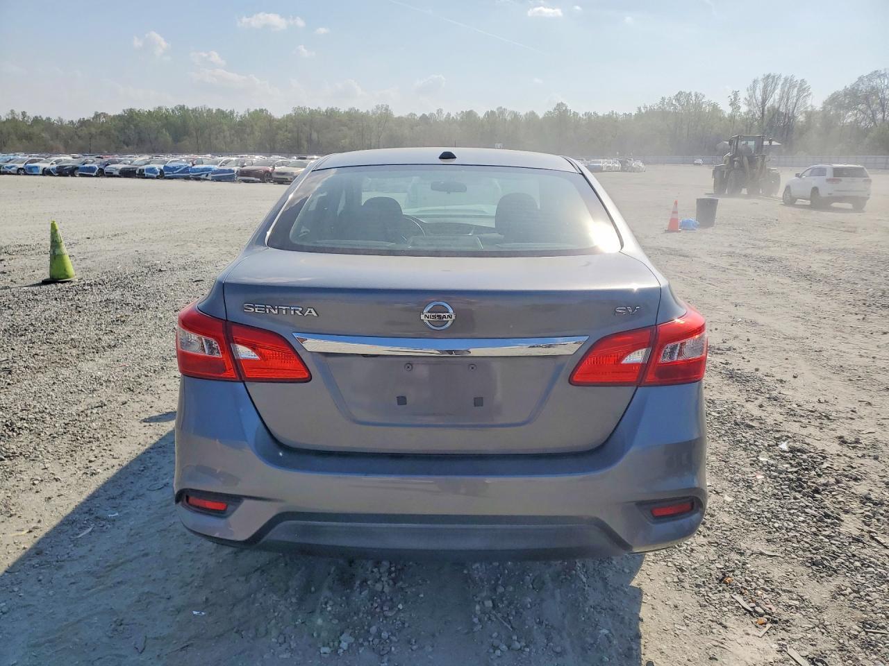 2017 Nissan Sentra - Фото 6