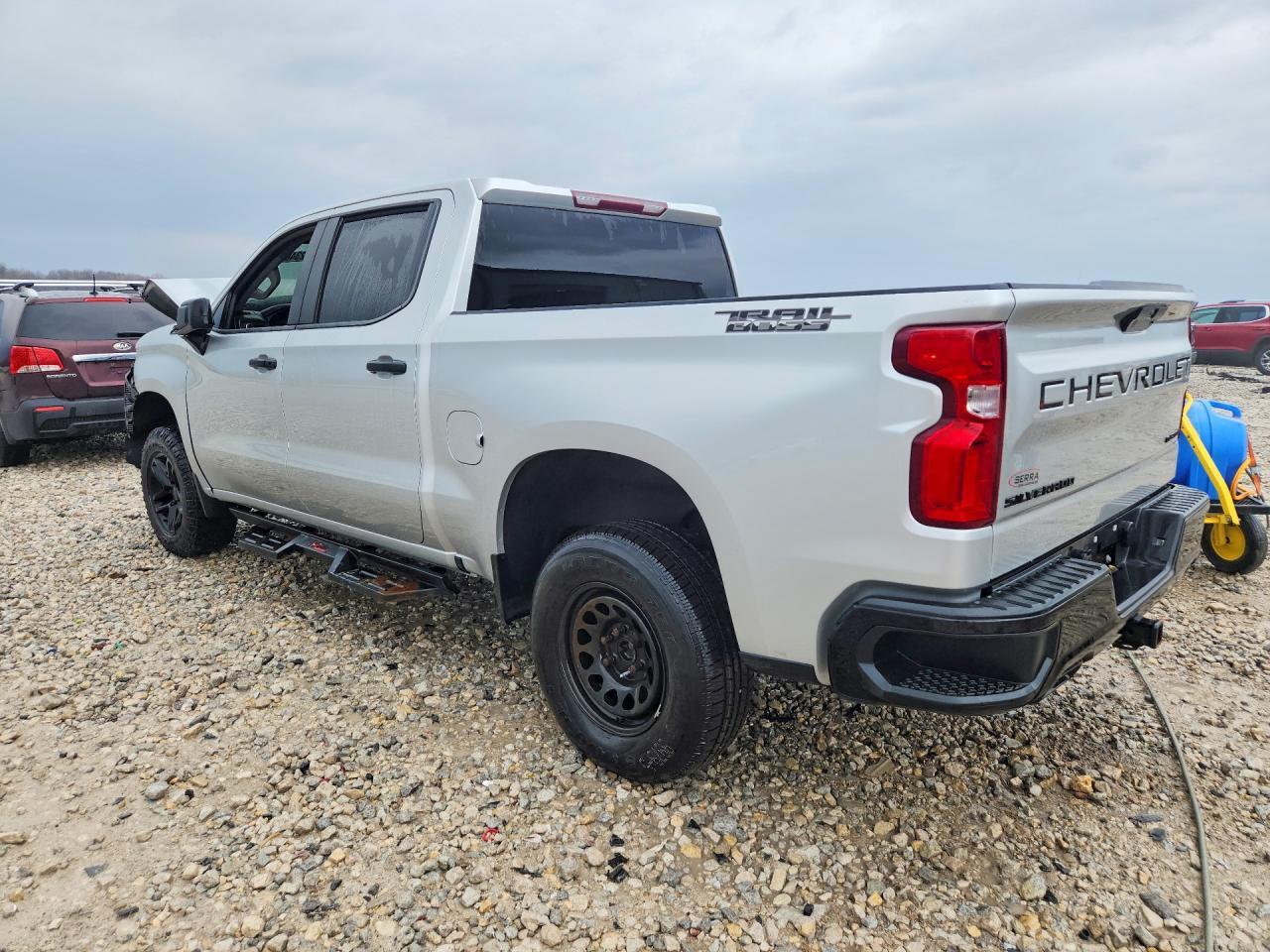 2021 Chevrolet Silverado K1500 Trail Boss Custom - Фото 2