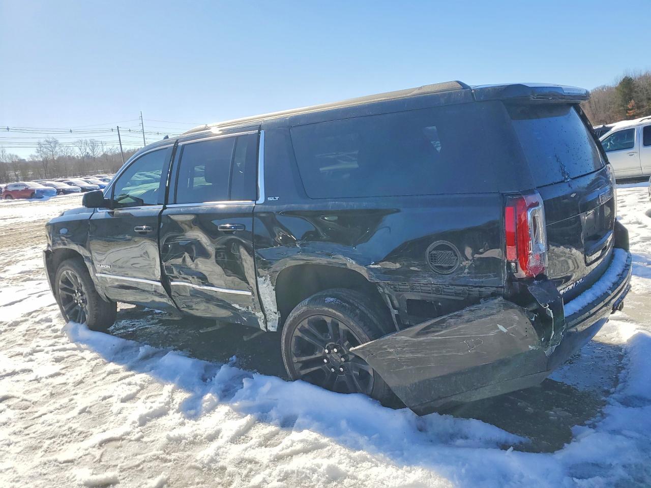 2019 GMC Yukon Xl C1500 Slt - Фото 2