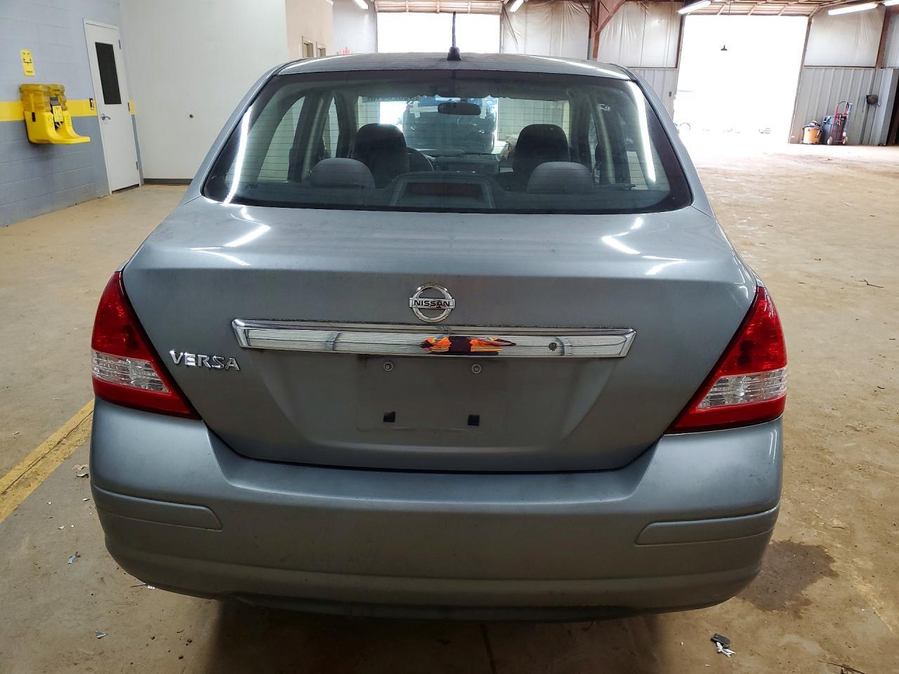 2009 Nissan Versa - Фото 6