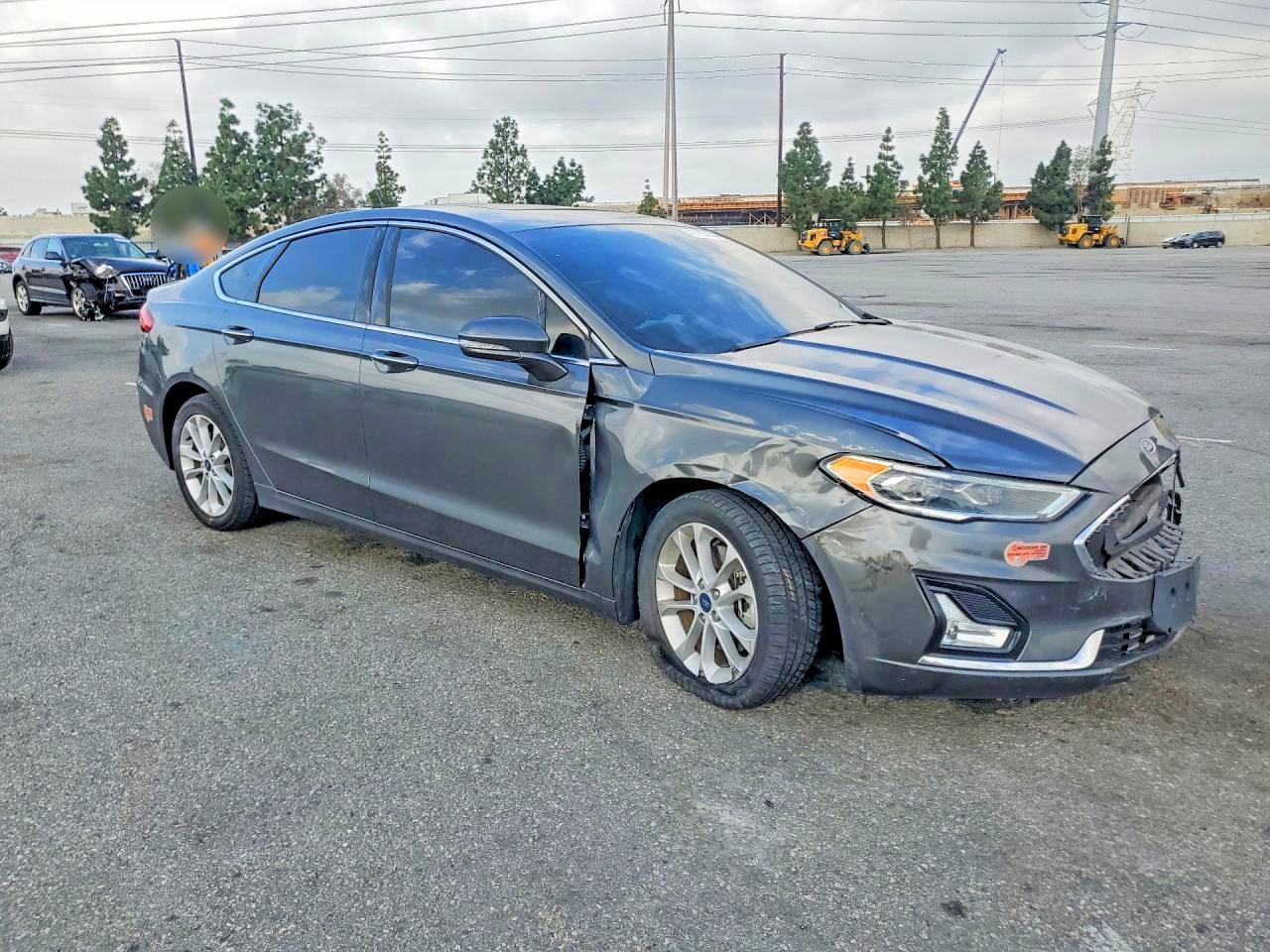 2020 Ford Fusion Titanium - Фото 4