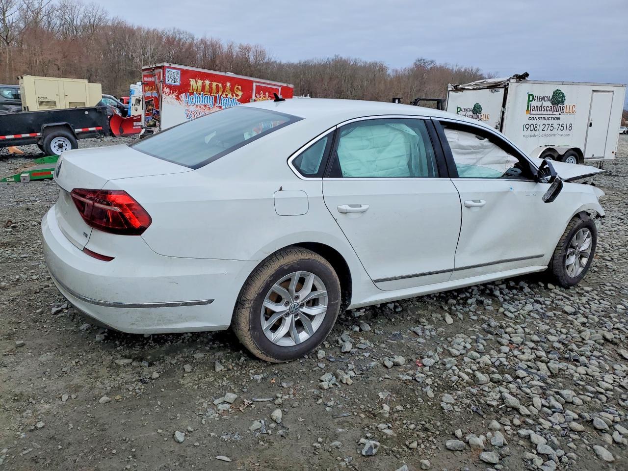 2017 Volkswagen Passat S - Image 3