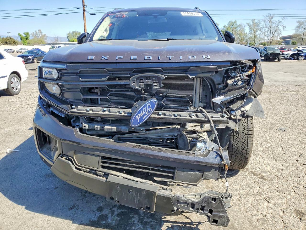 2025 Ford Expedition Max Active - Image 5