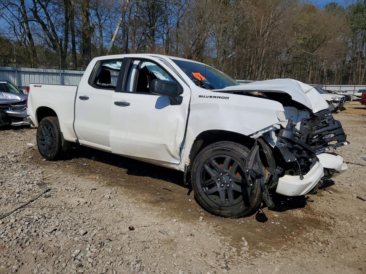 2023 Chevrolet Silverado K1500 Custom - Фото 4