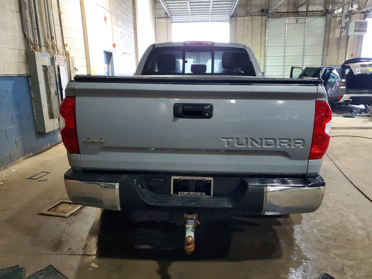 2018 Toyota Tundra Sr5 - Фото 6