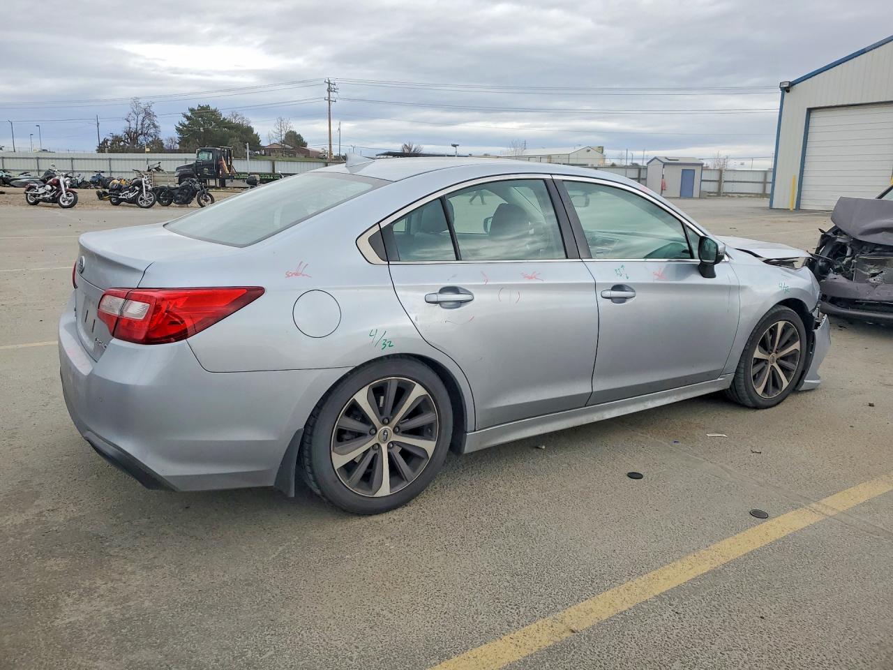 2019 Subaru Legacy 2.5I Limited - Фото 3
